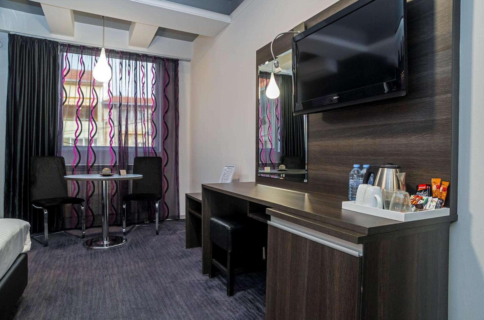 Sienna Apartments Скопье Экстерьер фото