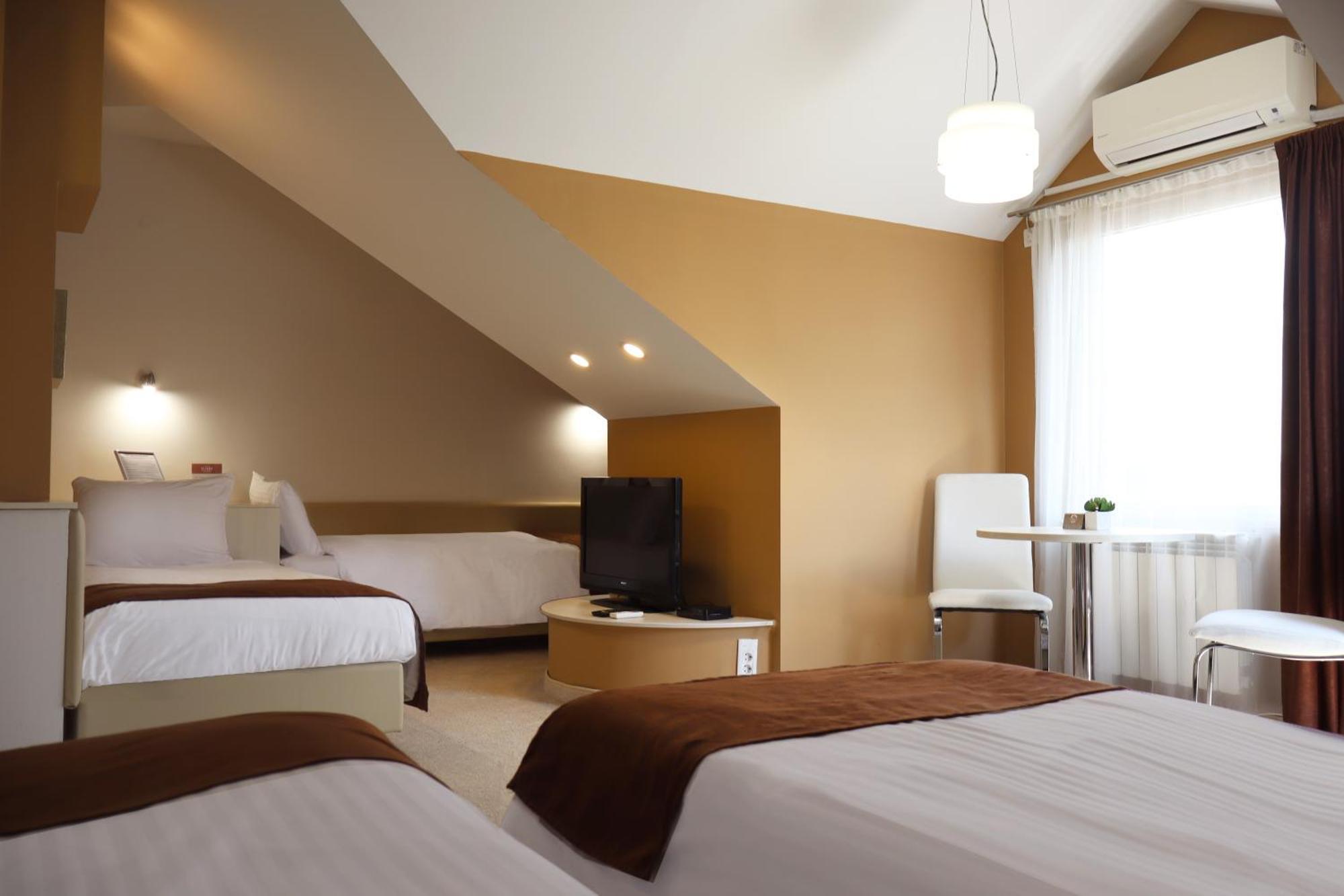 Sienna Apartments Скопье Экстерьер фото
